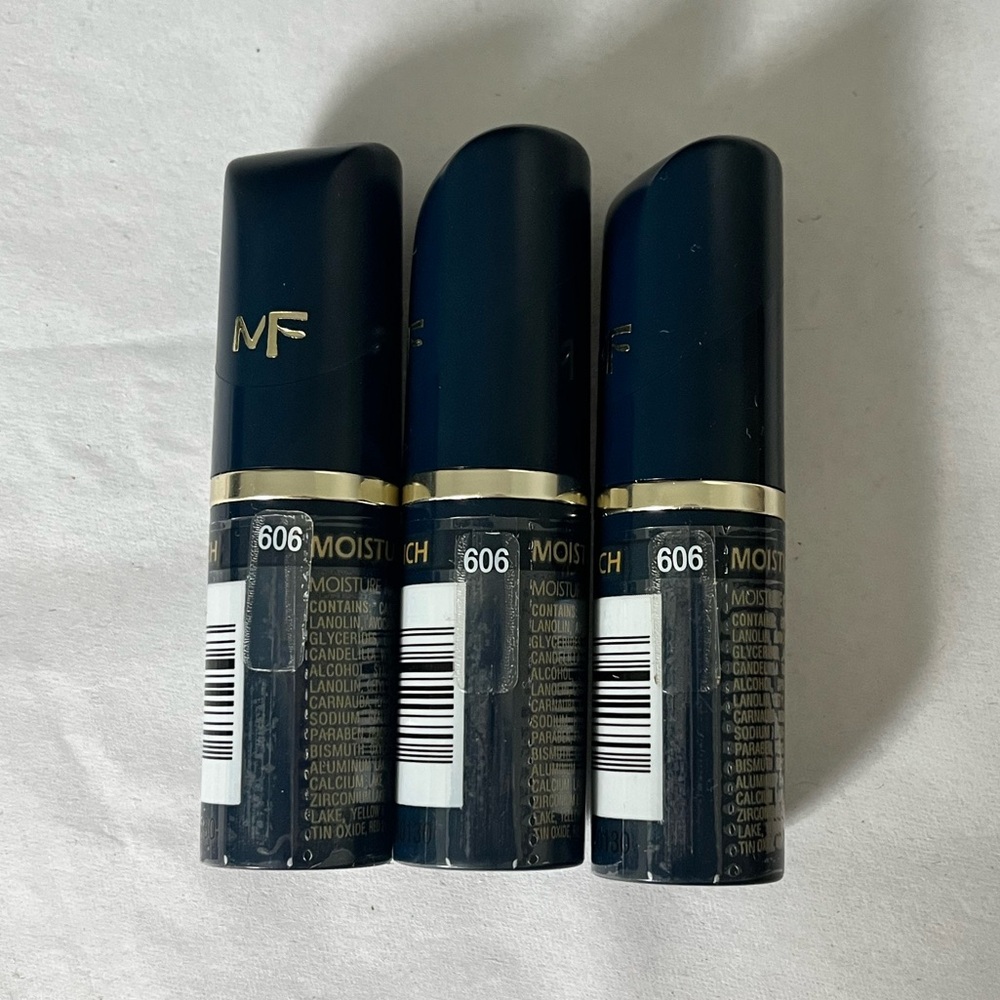 MF Moisture Rich Lipstick Orange red hue color 606 new not sealed